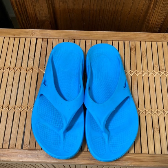 OOFOS Shoes Oofos Aqua Blue Toe Post Recovery Sandals Wgreat Arch